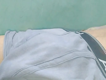 Desi duo's steaming homemade flick: Bhabhi Desi Sizzling's xxx act!