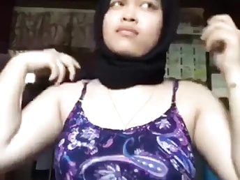 Check out Bf's unbelievable solo session with Melayu in this super-hot 3 way