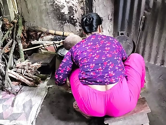 Desi Aunty gets her taut donk plowed in the kitchen by her super-naughty Indian step-bro