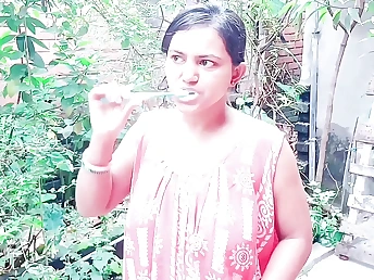Mature Indian waitress in the horny: Cheating beau gets sizzling and strenuous with desi Indian girl