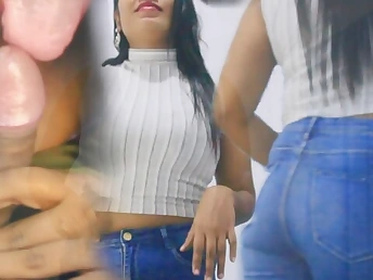 Step sister-in-law shares a bed with her insatiable Indian stepbrother in this mischievous Tamil porno video