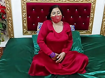 Pkaunty's Muslim inexperienced girls finger and fucktoy their jiggly fuck holes with cucumber