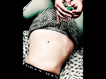 Vicky with Riley cheats on her bf with a molten Indian college girl