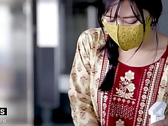 Desi teenie Saanvi Bahl gets her beaver ate & pummeled by her manager at the office