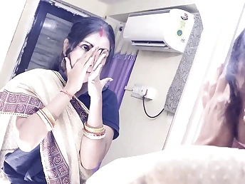 Bhabi, the Desi hotwife wifey, hankers for a deep dicking with Dewar's Phat BLACK Manstick