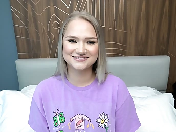 Brand fresh Nubile pawg inhales a fat cock