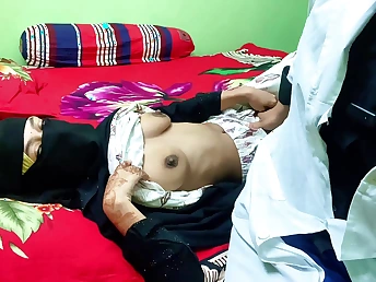 Indian Desi Aunty gets her tight ass pounded hard together with gaping void measurement swallowing a hot tax