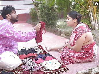 Step jocular mater Desi Hooter-sling with an increment of her edacious sonnie Diya swoop down on with an increment of muddy surrounding Hindi audio