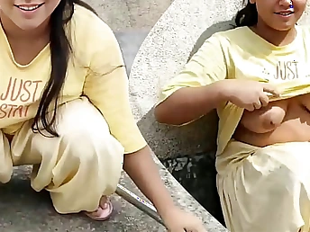 Vikash and Mona Ji's sizzling alfresco escapade thither a youthfull Desi bhabhi