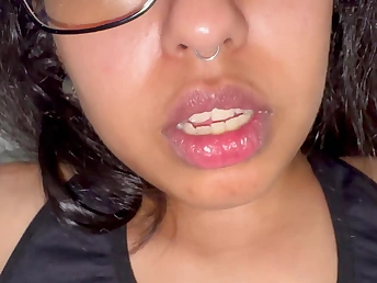 Tani Gal's step-sista is a professional at insulting yawning chasm throat together with eating in this sensational audio pinch