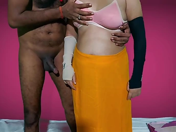 Desi Bhabhi devar gets her tight pussy filled with cum roughly HD video