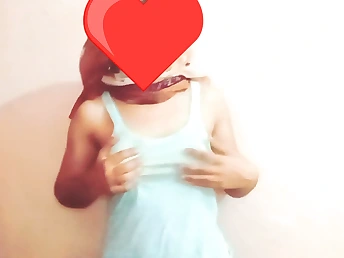 Young Pakistani babe gets fucked by a mature guy