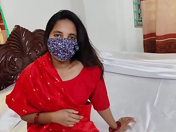 Desi step-mom Ruby Aunty in a moody fuck-fest with her step-son & his friend