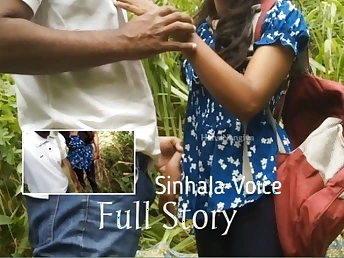 Inexperienced duo HansiNangiya takes risky public porking in Sri Lankan Super-steamy Outdoor Fucky-fucky