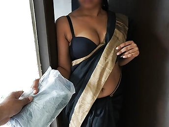 Sani Together with Enjoy's doting Sri Lankan Sinhala Fuckfest: A hot HD movie with delivery guy x