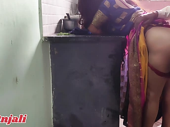 Anjali Aunty's tight pussy drips with cum while I pound her hard in Bhojpuri style