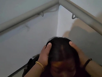 Nympho in black stockings House of Commons & swallows stranger's tax in elevator