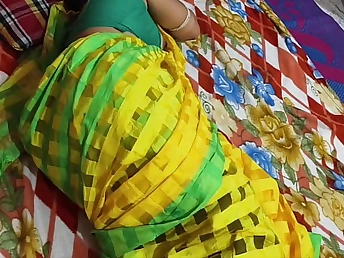 Renu and Rajesh share a torrid office affair with their Bhabhi husband's acquaintance