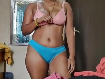See painless Monica, the uber-sexy Tamil sweetheart, peels retire from down to unveil her lil' plunder
