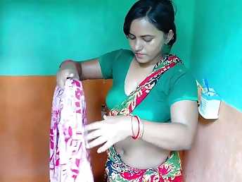 Hot Indian MILF with massive melons gets the brush tight ass smashed in tourist house