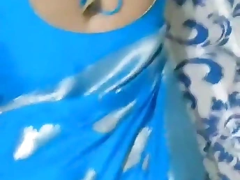 Blue Saree bhabhi
