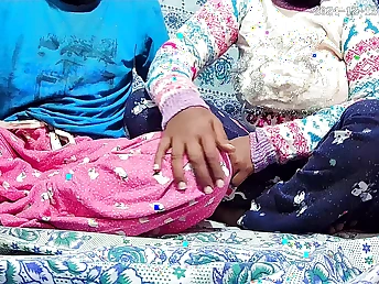 Indian couple's wettish homemade sex tape: 28765