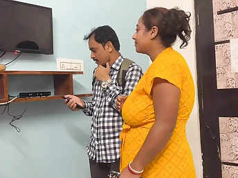 Land Possessor goes wild with TV Mechanic in steamy Indian audio