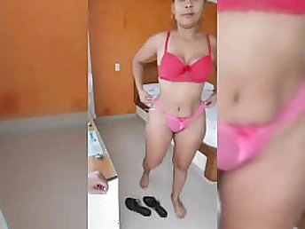 We all elicit one like this. (Injecting give me)